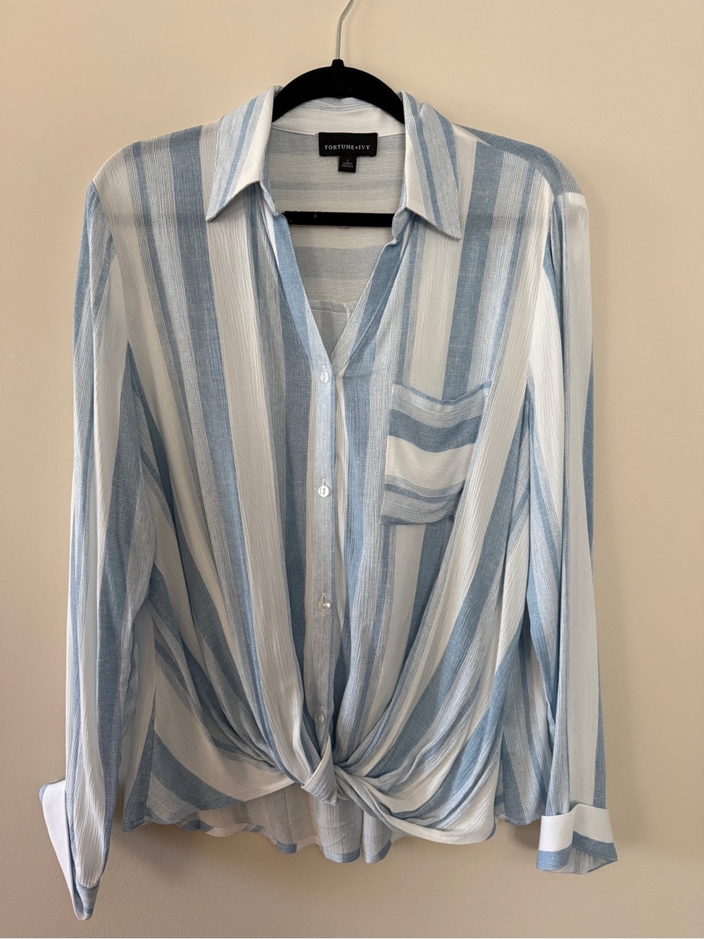 Fortune & Ivy Light Blue & White Long Sleeve Button-Up Shirt Large